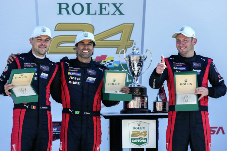 Penske's pair of Porsches dominate as The Captain wins Rolex 24 at Daytona for 2nd consecutive year